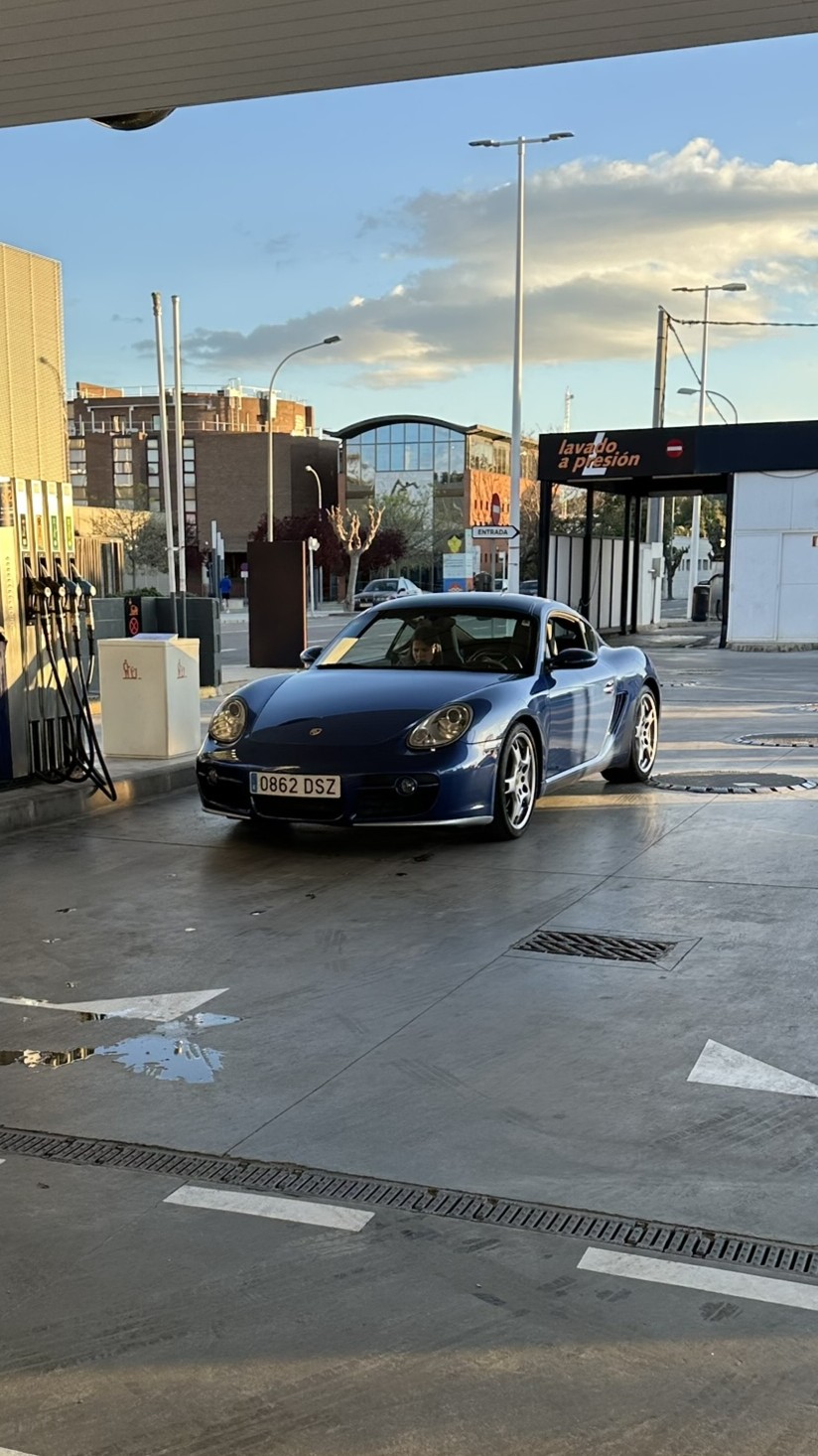 Porsche Cayman S  VEHÍCULO NACIONAL